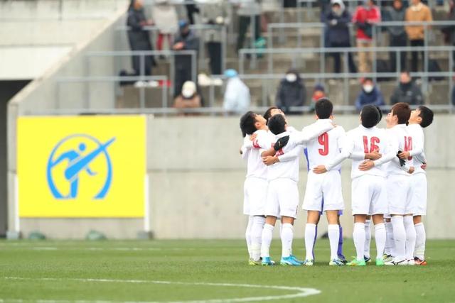 原帅34分山西送四川6连败 新疆大胜青岛5连胜